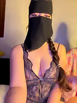 Snapshot of El-Jouri chatting on November 2025 10:42:02 PM El-Jouri online show from November 2025 10:42:02 PM