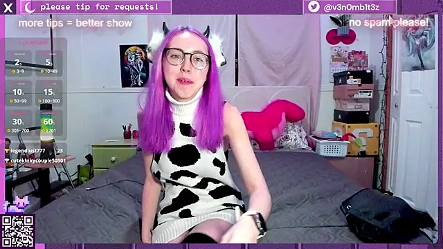 v3n0mb1t3z online show from February 2025 04:25:01 AM