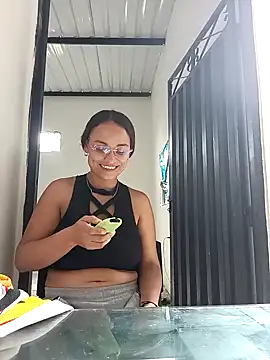 Snapshot of luna_hell chatting on March 2025 07:05:02 PM luna hell online show from March 2025 07:05:02 PM