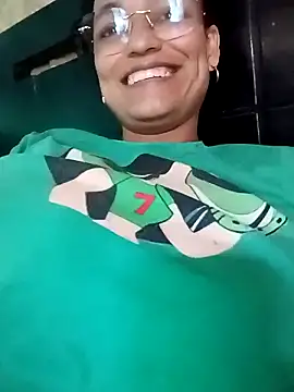 Snapshot of luna_hell chatting on November 2025 03:45:02 PM luna hell online show from November 2025 03:45:02 PM