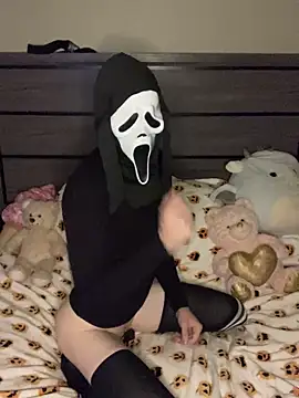 Snapshot of YourFavTwinkie chatting on October 2025 05:29:01 AM YourFavTwinkie online show from October 2025 05:29:01 AM