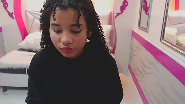 Mayaa ross online show from December 2024 10:53:01 PM