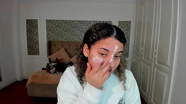 Mayaa ross online show from September 2025 02:03:02 AM