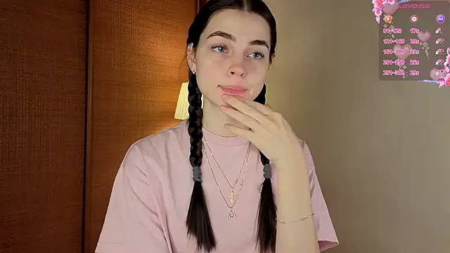 Snapshot of MaryJacksoon chatting on November 2025 07:53:02 AM MaryJacksoon online show from November 2025 07:53:02 AM