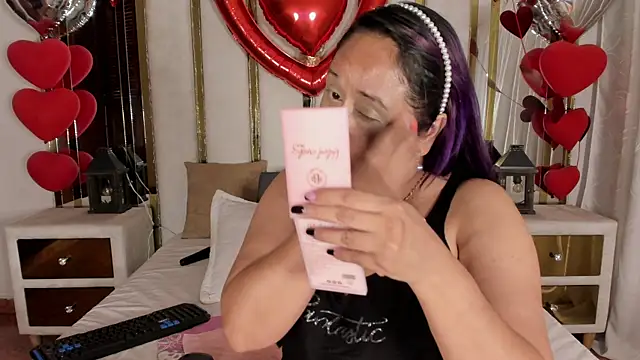 Snapshot of MicaelaHot_ chatting on February 2025 03:24:02 AM MicaelaHot online show from February 2025 03:24:02 AM