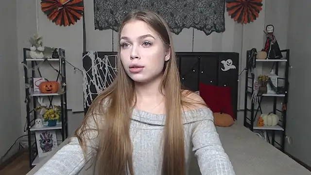 LaraPika online show from October 2025 06:04:01 AM