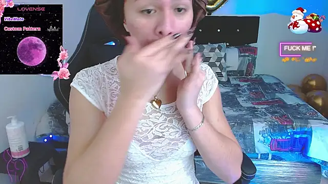 Snapshot of giuliana_andrade chatting on December 2025 01:34:01 AM giuliana andrade online show from December 2025 01:34:01 AM