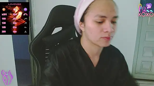 Snapshot of giuliana_andrade chatting on February 2026 12:27:02 AM giuliana andrade online show from February 2026 12:27:02 AM