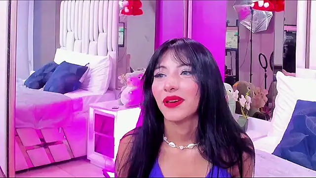 Snapshot of Kitty_Eliffe chatting on February 2025 11:27:01 PM Kitty Eliffe online show from February 2025 11:27:01 PM