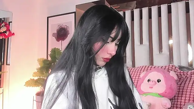 Snapshot of Kitty_Eliffe chatting on January 2026 11:03:02 PM Kitty Eliffe online show from January 2026 11:03:02 PM