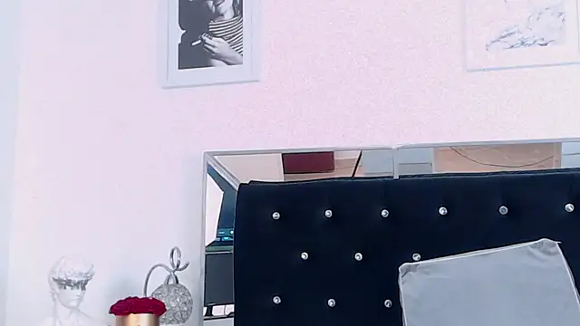 Snapshot of ZikaruRichie chatting on January 2025 01:24:01 PM ZikaruRichie online show from January 2025 01:24:01 PM