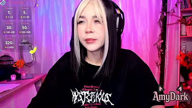 Snapshot of _AmyDark chatting on November 2025 11:51:02 PM AmyDark online show from November 2025 11:51:02 PM