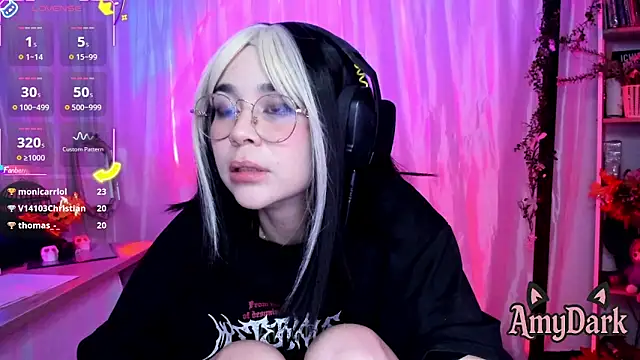 Snapshot of _AmyDark chatting on November 2025 12:25:01 AM AmyDark online show from November 2025 12:25:01 AM