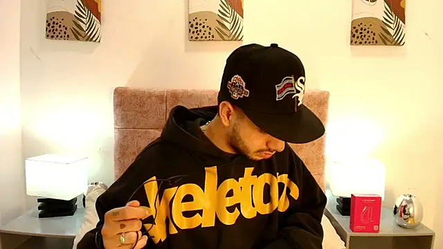 Amadeo Wild online show from March 2026 12:09:01 PM