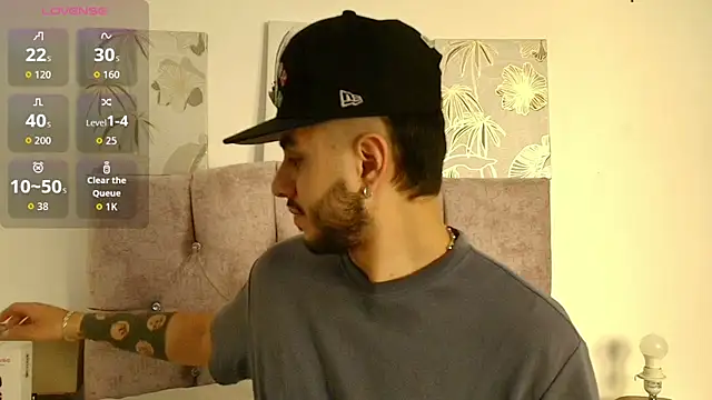 Amadeo Wild online show from March 2026 01:43:02 PM