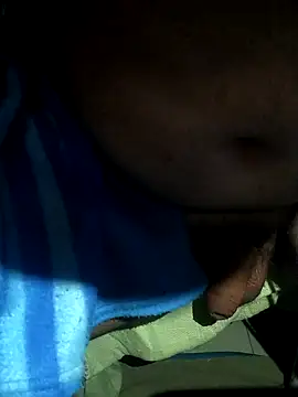 Leocesar37 online show from April 2026 05:00:01 PM