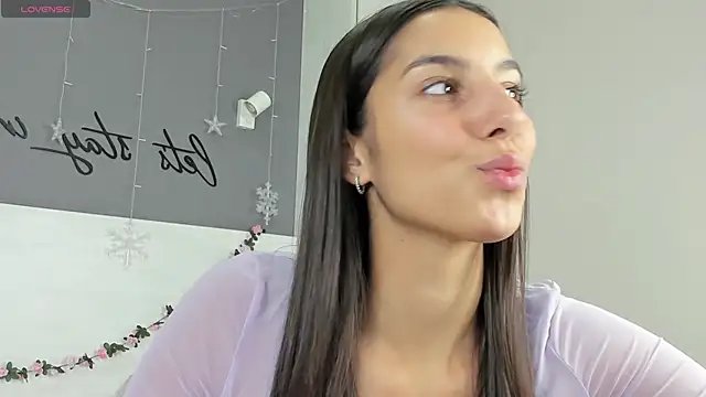 Maria  Candy online show from November 2025 04:22:01 AM