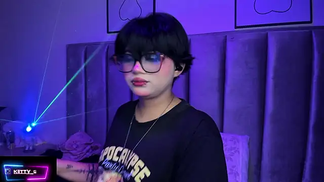 Kitty Gang online show from February 2026 02:53:01 AM