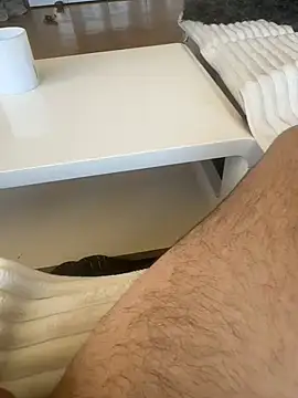 Snapshot of lxrxdxn chatting on April 2026 01:22:02 PM lxrxdxn online show from April 2026 01:22:02 PM