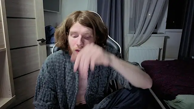 Snapshot of spaisenok chatting on April 2026 09:15:02 PM spaisenok online show from April 2026 09:15:02 PM