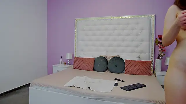 Lenna Paul online show from March 2025 07:51:01 AM