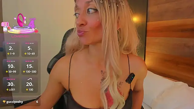 emma collson online show from October 2025 02:37:02 AM