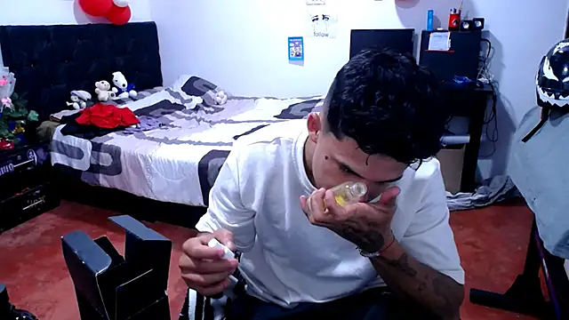 freddy romas online show from May 2026 11:01:04 PM