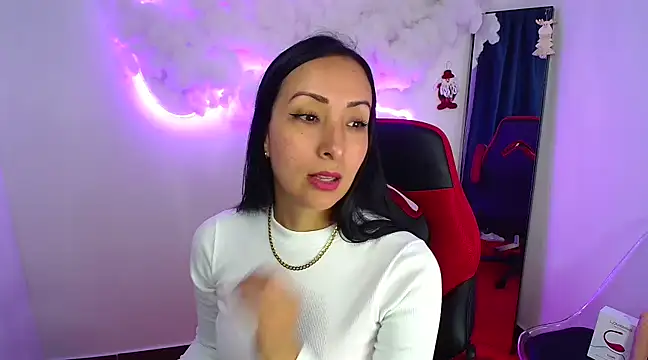 yaralyminjo2 online show from December 2024 02:08:02 PM