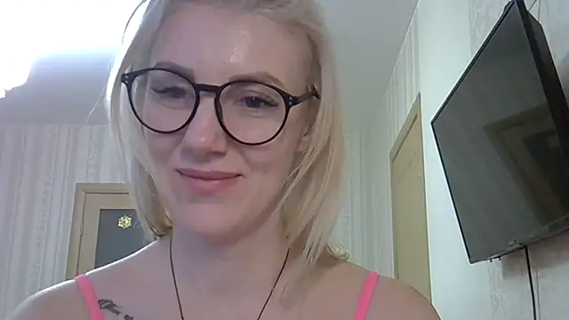 Pabonya91 online show from January 2025 12:00:01 PM