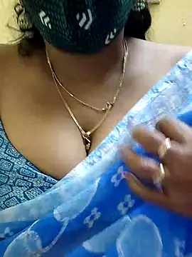 Snapshot of mallu-sumi chatting on January 2025 04:03:01 AM mallu-sumi online show from January 2025 04:03:01 AM