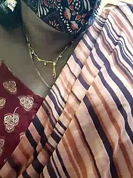 Snapshot of mallu-sumi chatting on January 2025 03:55:02 PM mallu-sumi online show from January 2025 03:55:02 PM