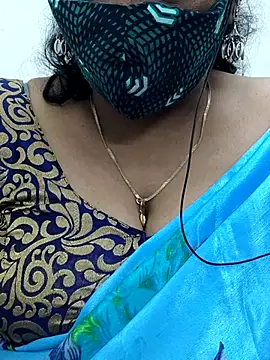 Snapshot of mallu-sumi chatting on February 2025 06:48:02 PM mallu-sumi online show from February 2025 06:48:02 PM