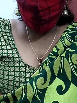 Snapshot of mallu-sumi chatting on February 2025 09:32:01 PM mallu-sumi online show from February 2025 09:32:01 PM