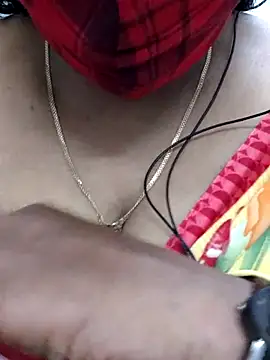 Snapshot of mallu-sumi chatting on February 2025 06:21:01 PM mallu-sumi online show from February 2025 06:21:01 PM