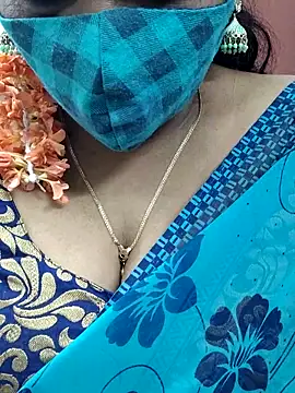 Snapshot of mallu-sumi chatting on February 2025 05:43:01 PM mallu-sumi online show from February 2025 05:43:01 PM