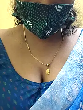 Snapshot of mallu-sumi chatting on February 2025 10:48:02 PM mallu-sumi online show from February 2025 10:48:02 PM