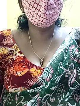 Snapshot of mallu-sumi chatting on February 2025 03:43:02 PM mallu-sumi online show from February 2025 03:43:02 PM