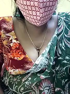 Snapshot of mallu-sumi chatting on February 2025 06:48:02 PM mallu-sumi online show from February 2025 06:48:02 PM