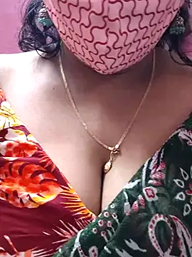 Snapshot of mallu-sumi chatting on February 2025 02:28:01 AM mallu-sumi online show from February 2025 02:28:01 AM