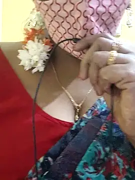 Snapshot of mallu-sumi chatting on March 2025 02:43:02 PM mallu-sumi online show from March 2025 02:43:02 PM