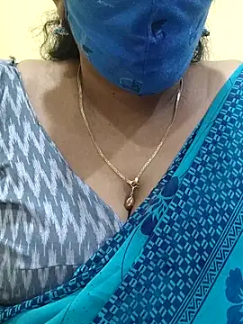 Snapshot of mallu-sumi chatting on March 2025 06:26:02 PM mallu-sumi online show from March 2025 06:26:02 PM