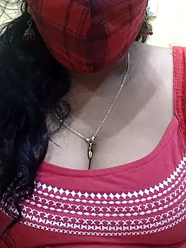 Snapshot of mallu-sumi chatting on March 2025 11:38:02 PM mallu-sumi online show from March 2025 11:38:02 PM