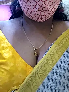 Snapshot of mallu-sumi chatting on March 2025 05:28:02 PM mallu-sumi online show from March 2025 05:28:02 PM