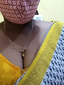 Snapshot of mallu-sumi chatting on March 2025 08:31:02 PM mallu-sumi online show from March 2025 08:31:02 PM