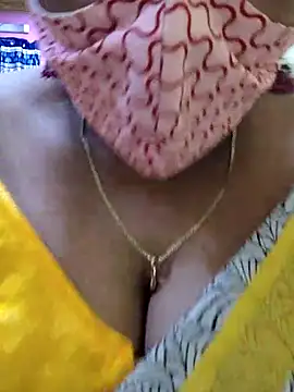 Snapshot of mallu-sumi chatting on March 2025 11:46:01 PM mallu-sumi online show from March 2025 11:46:01 PM