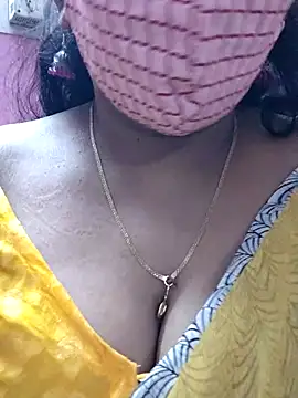 Snapshot of mallu-sumi chatting on March 2025 02:50:01 AM mallu-sumi online show from March 2025 02:50:01 AM