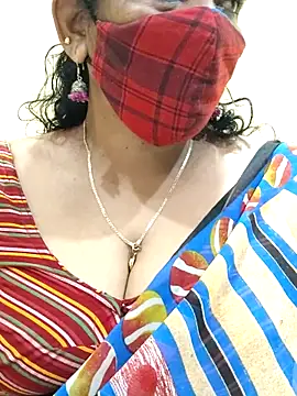 Snapshot of mallu-sumi chatting on March 2025 07:18:01 PM mallu-sumi online show from March 2025 07:18:01 PM