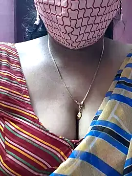 Snapshot of mallu-sumi chatting on March 2025 04:49:02 AM mallu-sumi online show from March 2025 04:49:02 AM