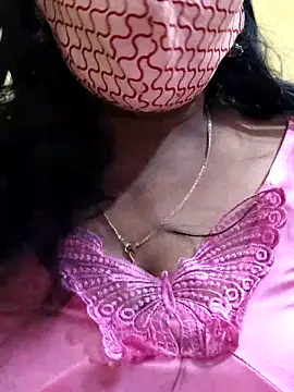 Snapshot of mallu-sumi chatting on March 2025 06:45:02 PM mallu-sumi online show from March 2025 06:45:02 PM