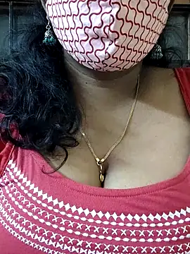 Snapshot of mallu-sumi chatting on March 2025 10:04:02 PM mallu-sumi online show from March 2025 10:04:02 PM